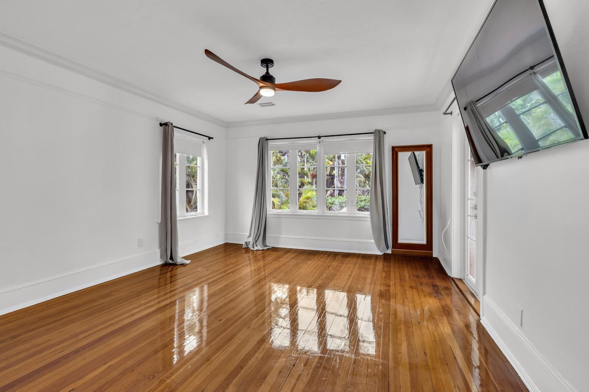 5960 N Bayshore Drive, Miami, FL 33137 Photo