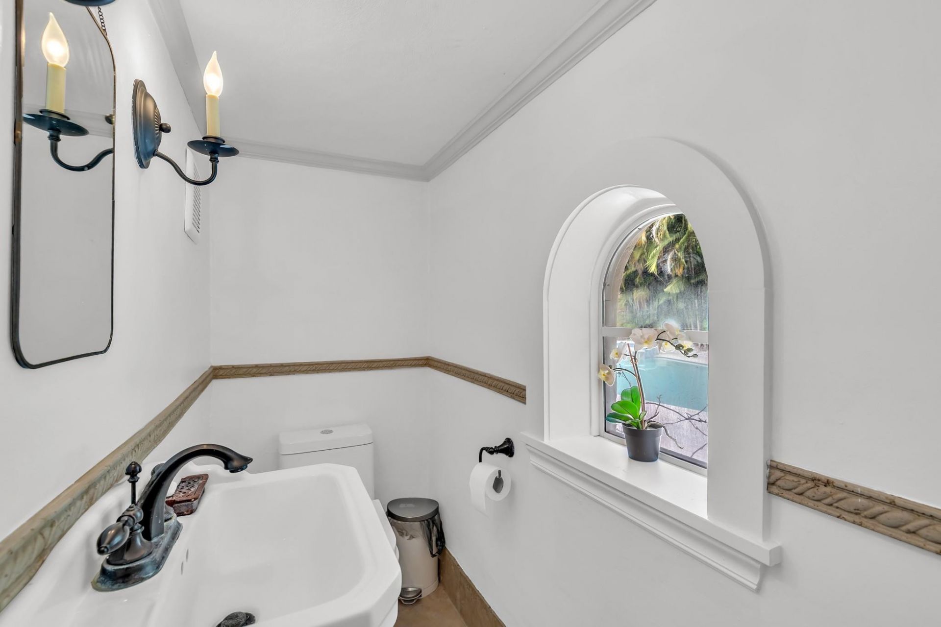 5960 N Bayshore Drive, Miami, FL 33137 Photo