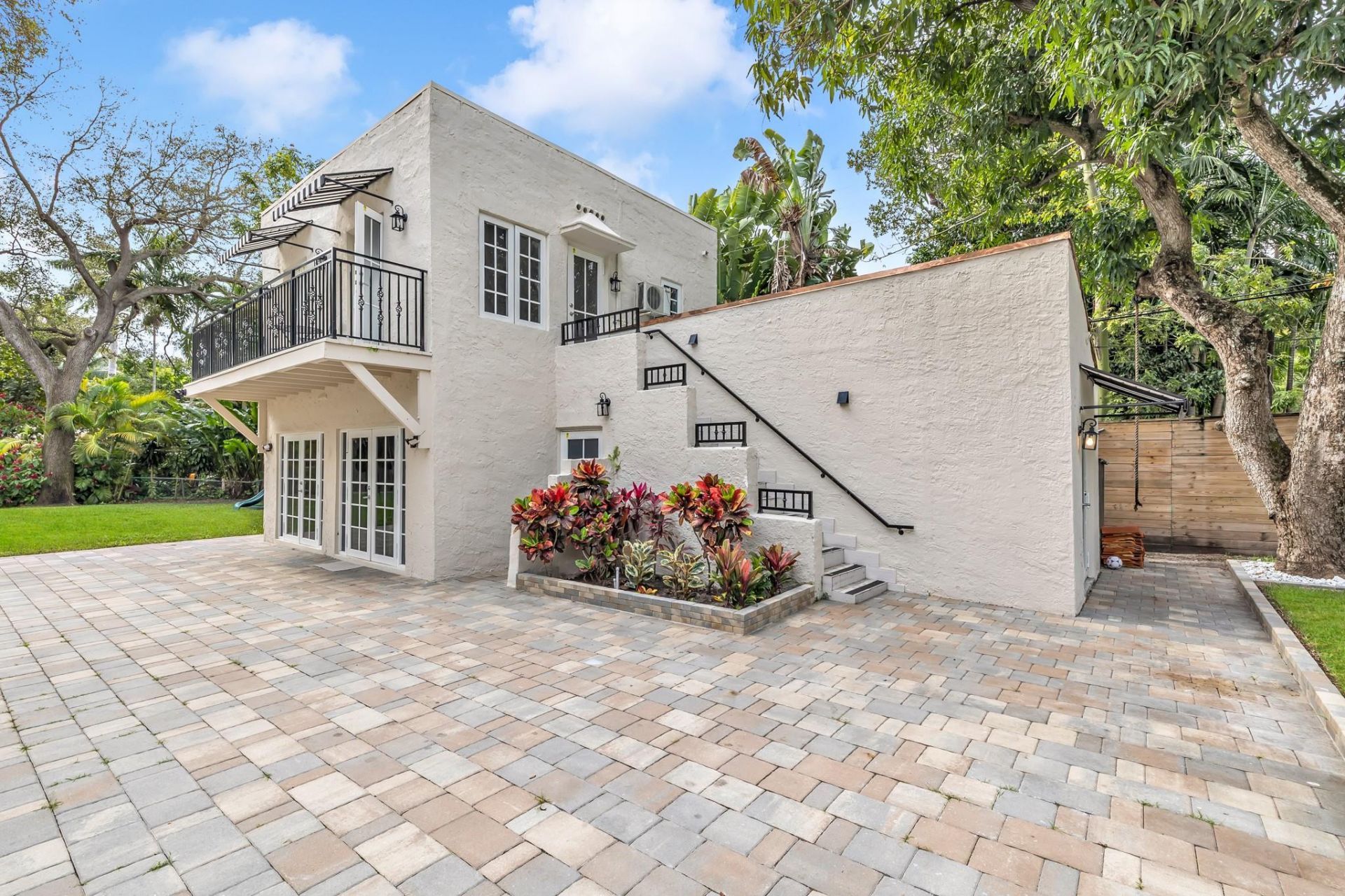 5960 N Bayshore Drive, Miami, FL 33137 Photo