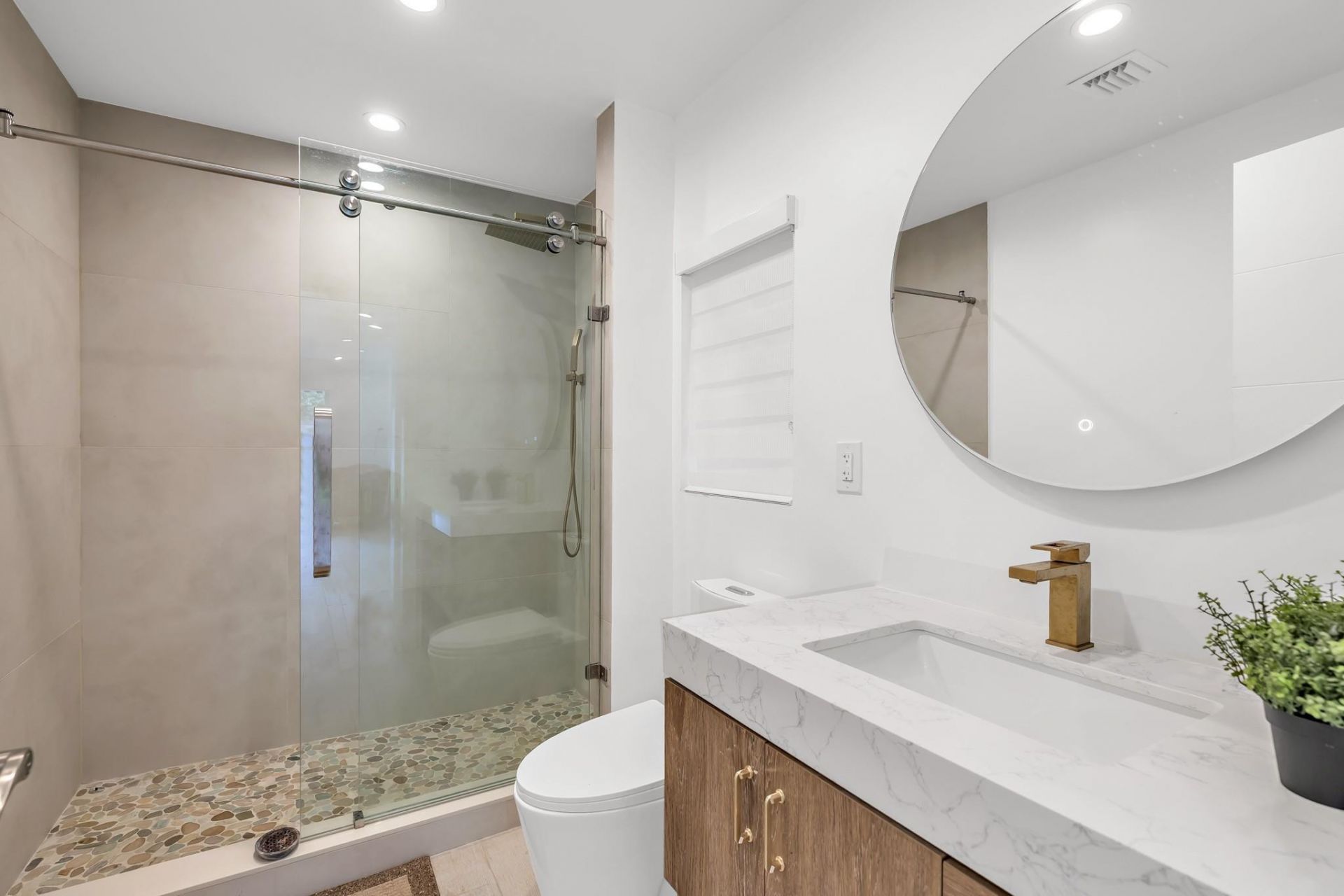 5960 N Bayshore Drive, Miami, FL 33137 Photo