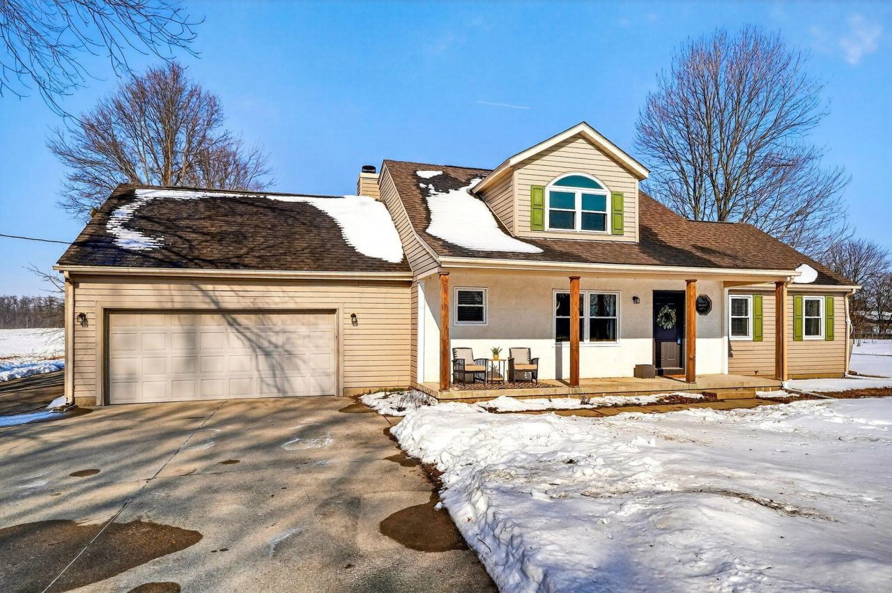 9724 Palmer Road Nw, Pataskala, OH 43062 Main Photo