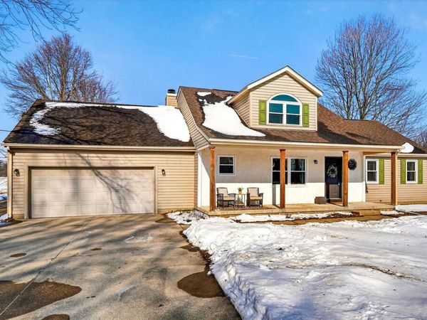 9724 Palmer Road NW, Pataskala, OH 43062