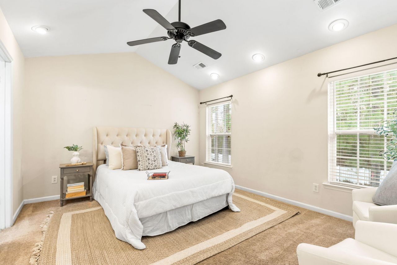 129 Towering Pine Drive Photo 20