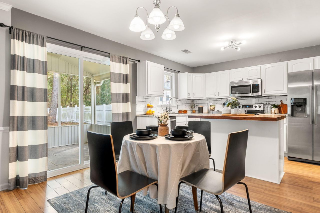 129 Towering Pine Drive Photo 4