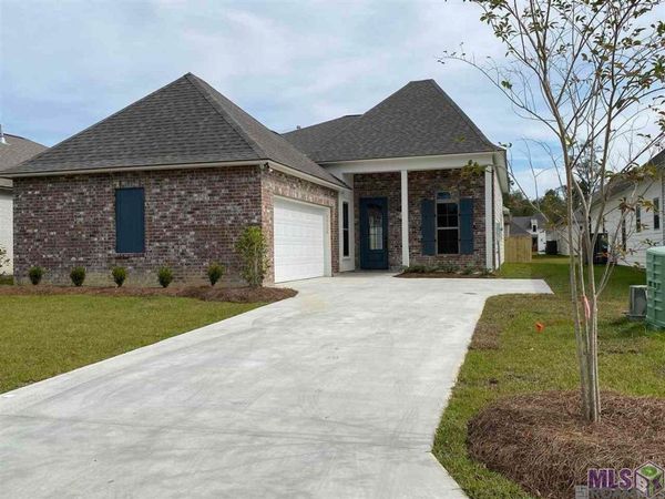 30156 Sanctuary Blvd, Denham Springs, LA 70726