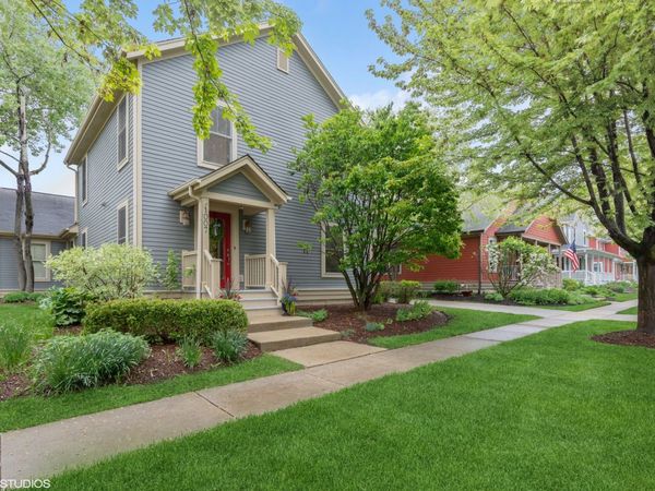 1007 Harris Road, Grayslake, IL 60030