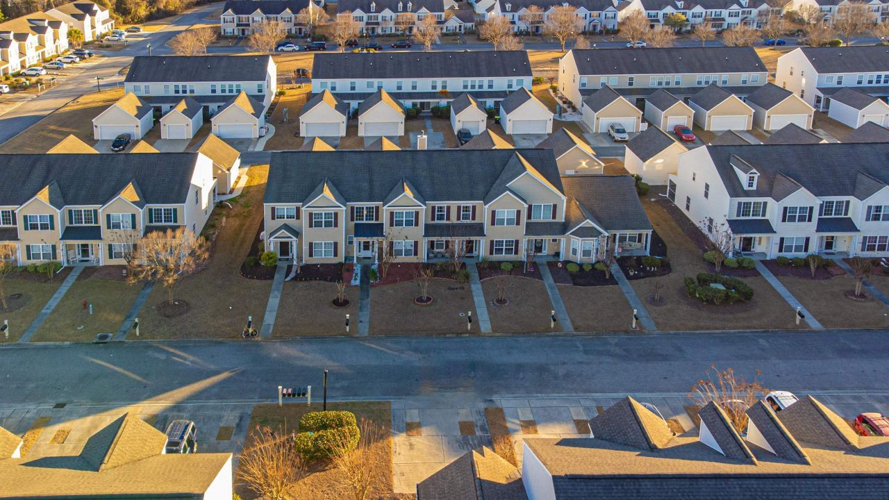 1293 Harvester Circle Photo 45