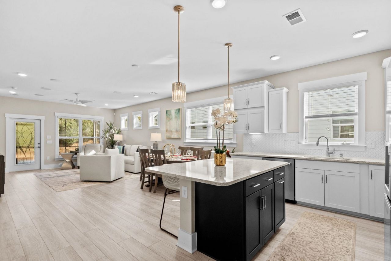 1026 Eugenio St. Photo 16