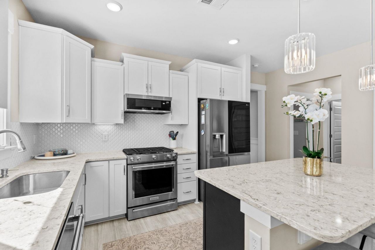 1026 Eugenio St. Photo 18