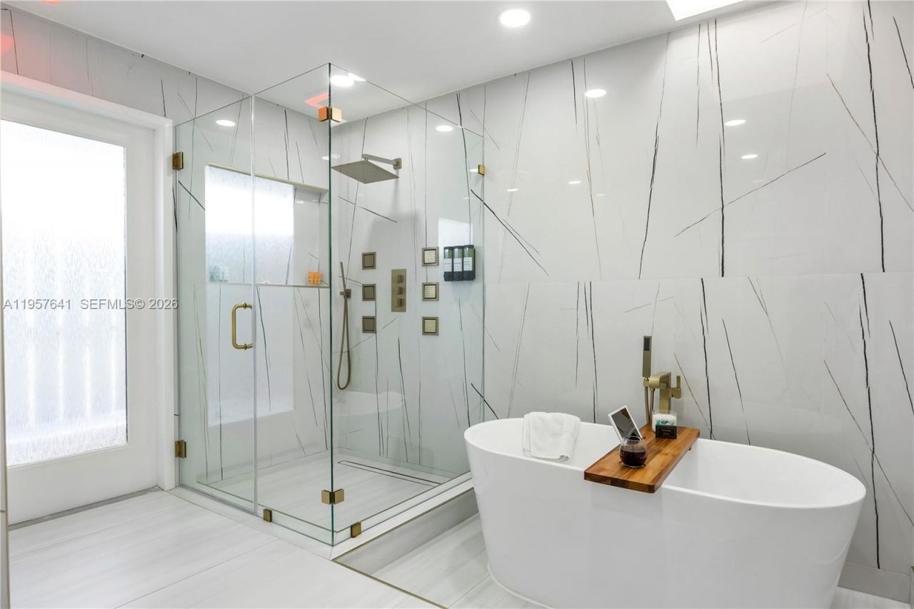 2532 SE 13th St, Pompano Beach, FL 33062 Photo