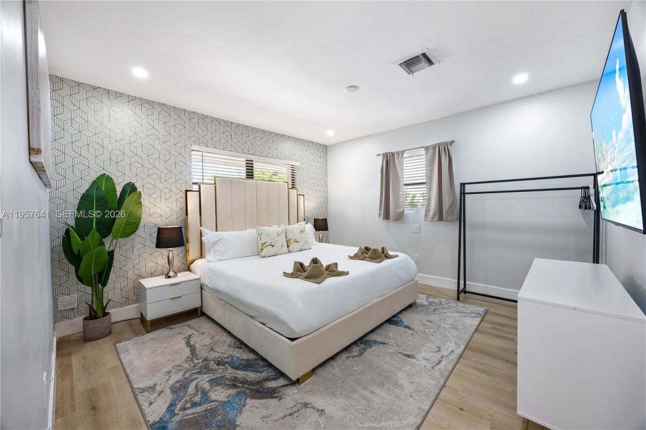 2532 SE 13th St, Pompano Beach, FL 33062 Photo