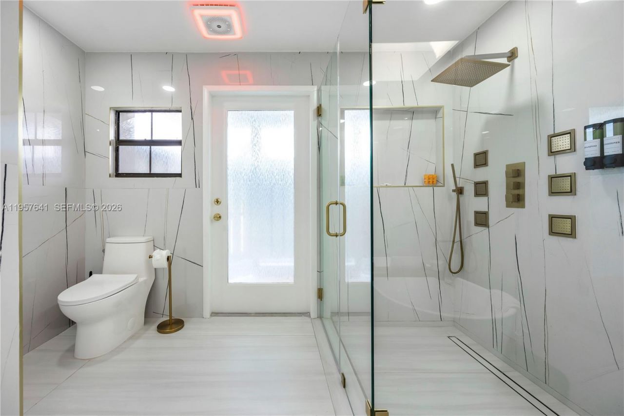 2532 SE 13th St, Pompano Beach, FL 33062 Photo