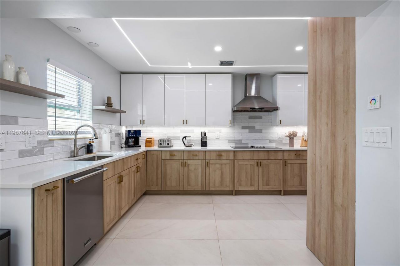 2532 SE 13th St, Pompano Beach, FL 33062 Photo