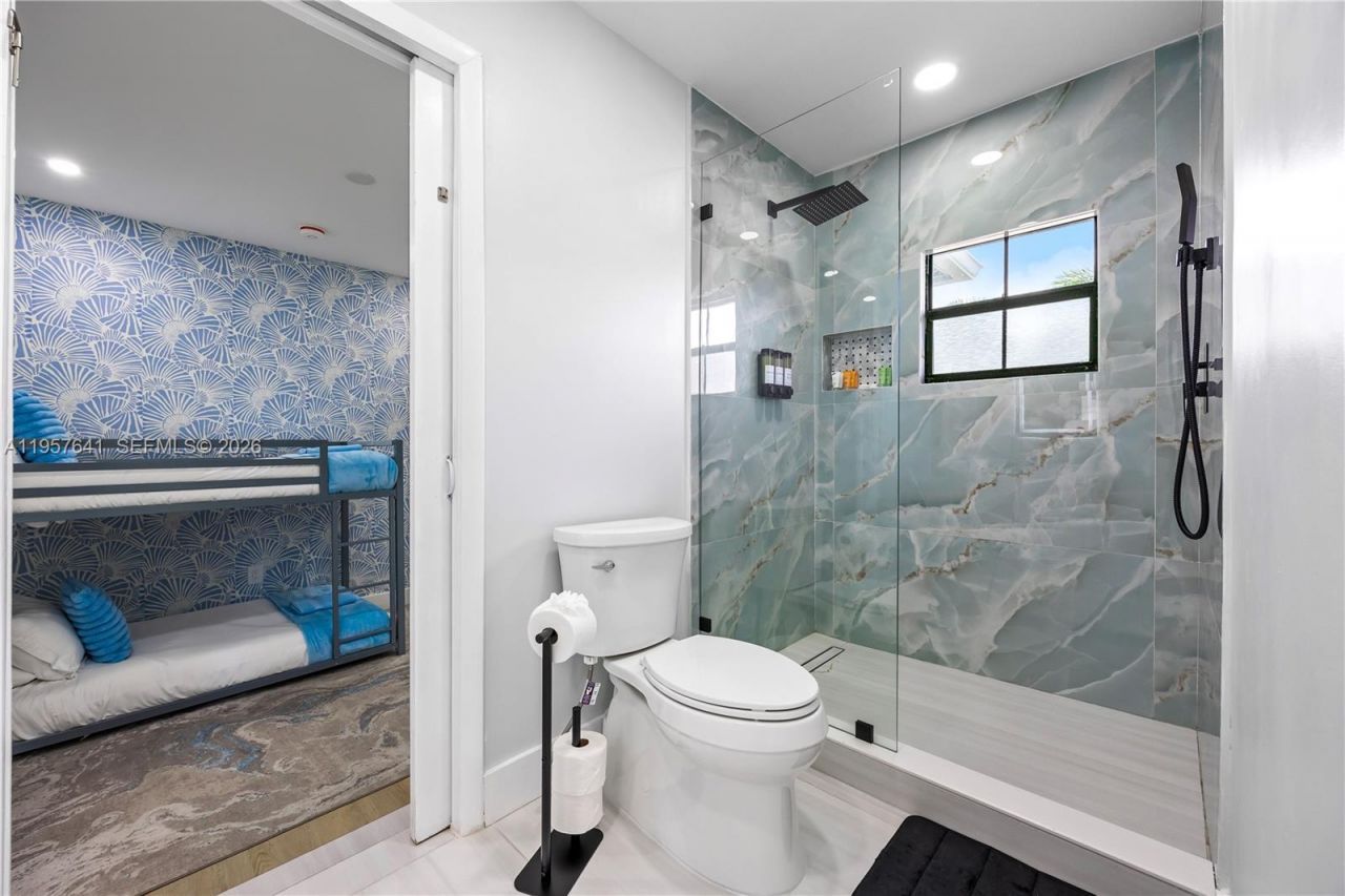 2532 SE 13th St, Pompano Beach, FL 33062 Photo