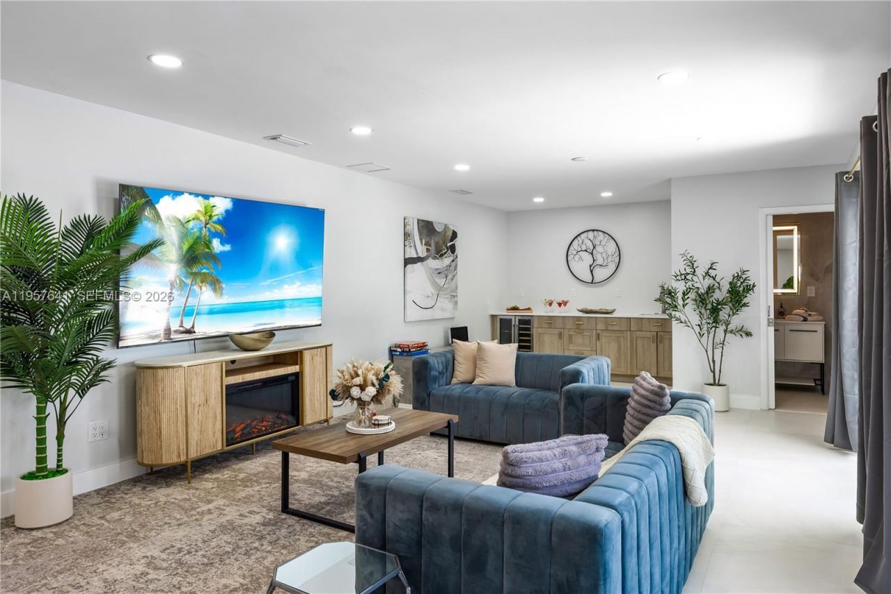 2532 SE 13th St, Pompano Beach, FL 33062 Photo