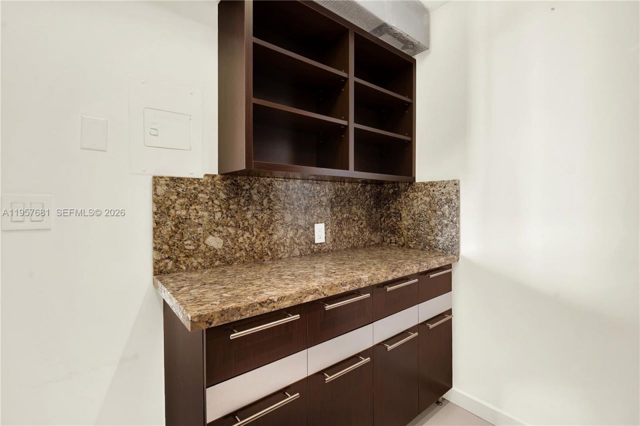 100 S Bayview Dr, Unit 1222, Sunny Isles Beach, FL 33160 Photo