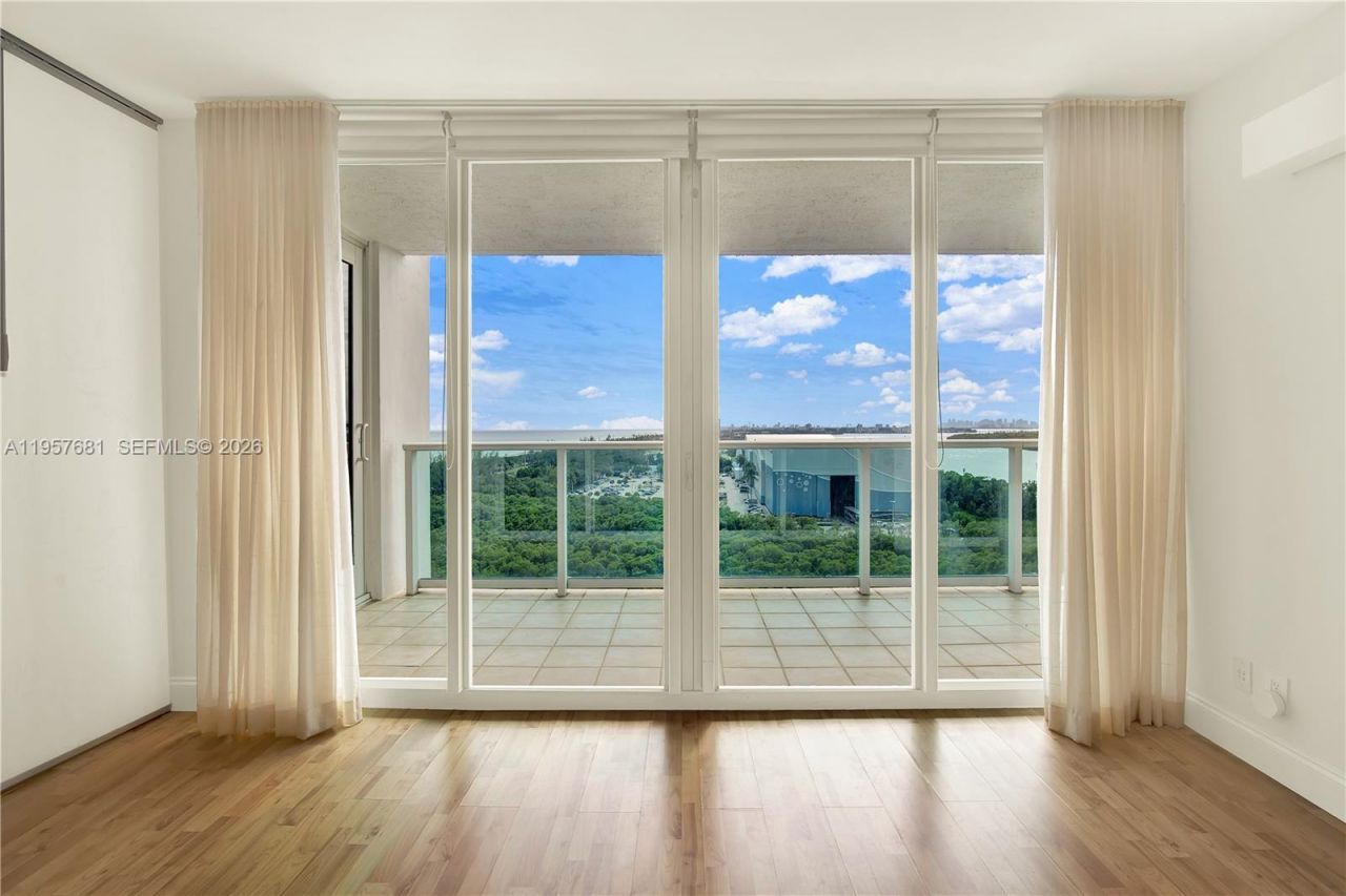 100 S Bayview Dr, Unit 1222, Sunny Isles Beach, FL 33160 Photo