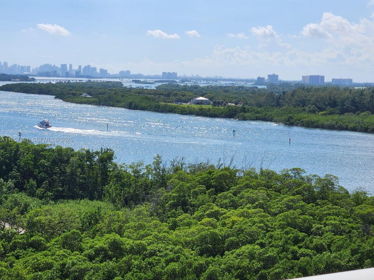 100 S Bayview Dr, Unit 1222, Sunny Isles Beach, FL 33160 Photo