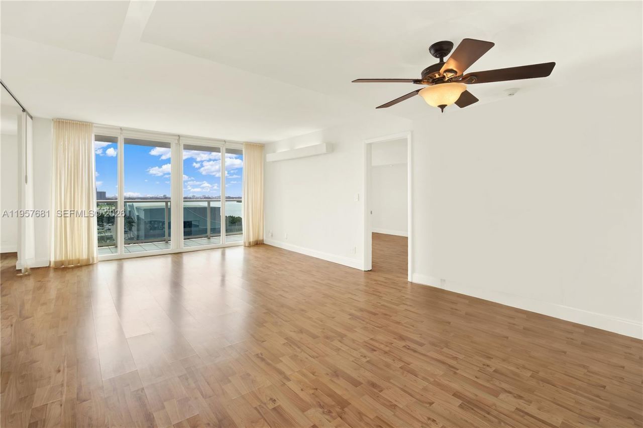 100 S Bayview Dr, Unit 1222, Sunny Isles Beach, FL 33160 Photo