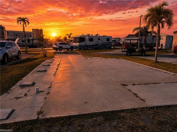 19681 Summerlin 263 RD, FORT MYERS, FL 33908