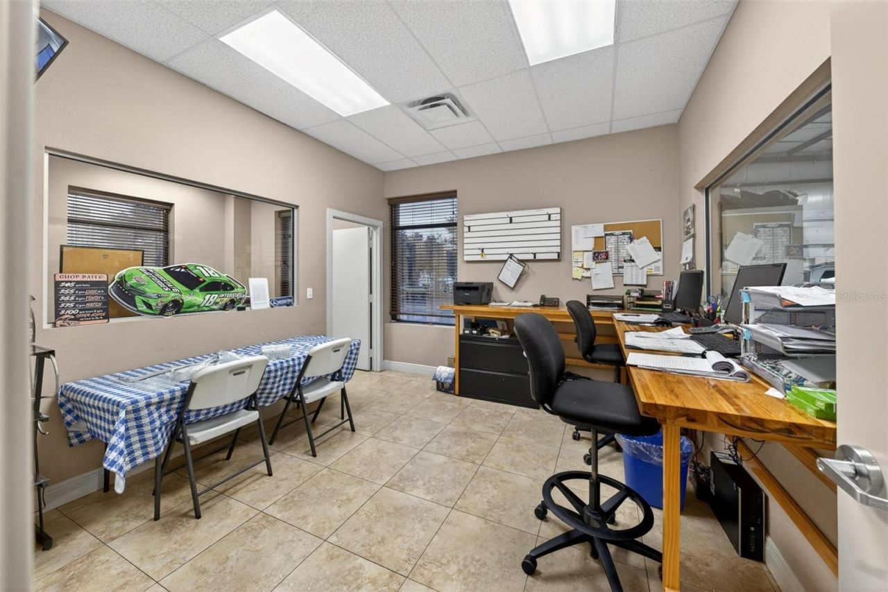 551 S Econ Circle, Oviedo, FL 32765 Photo