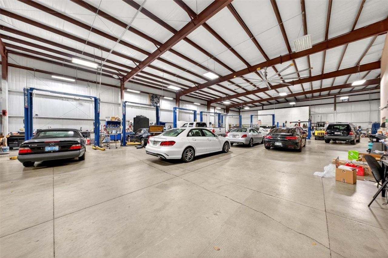 551 S Econ Circle, Oviedo, FL 32765 Photo