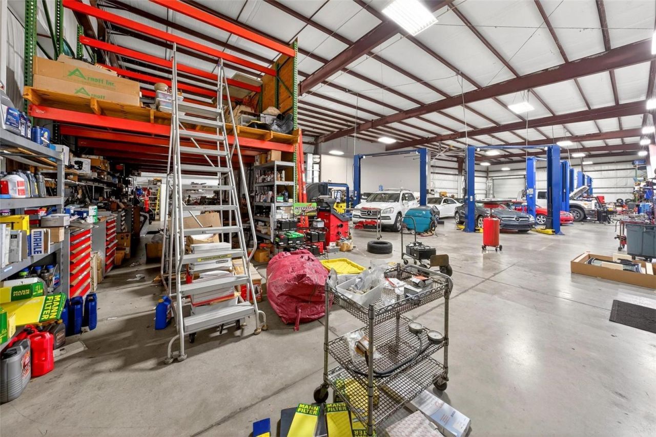 551 S Econ Circle, Oviedo, FL 32765 Photo