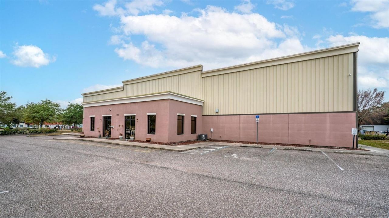 551 S Econ Circle, Oviedo, FL 32765 Photo