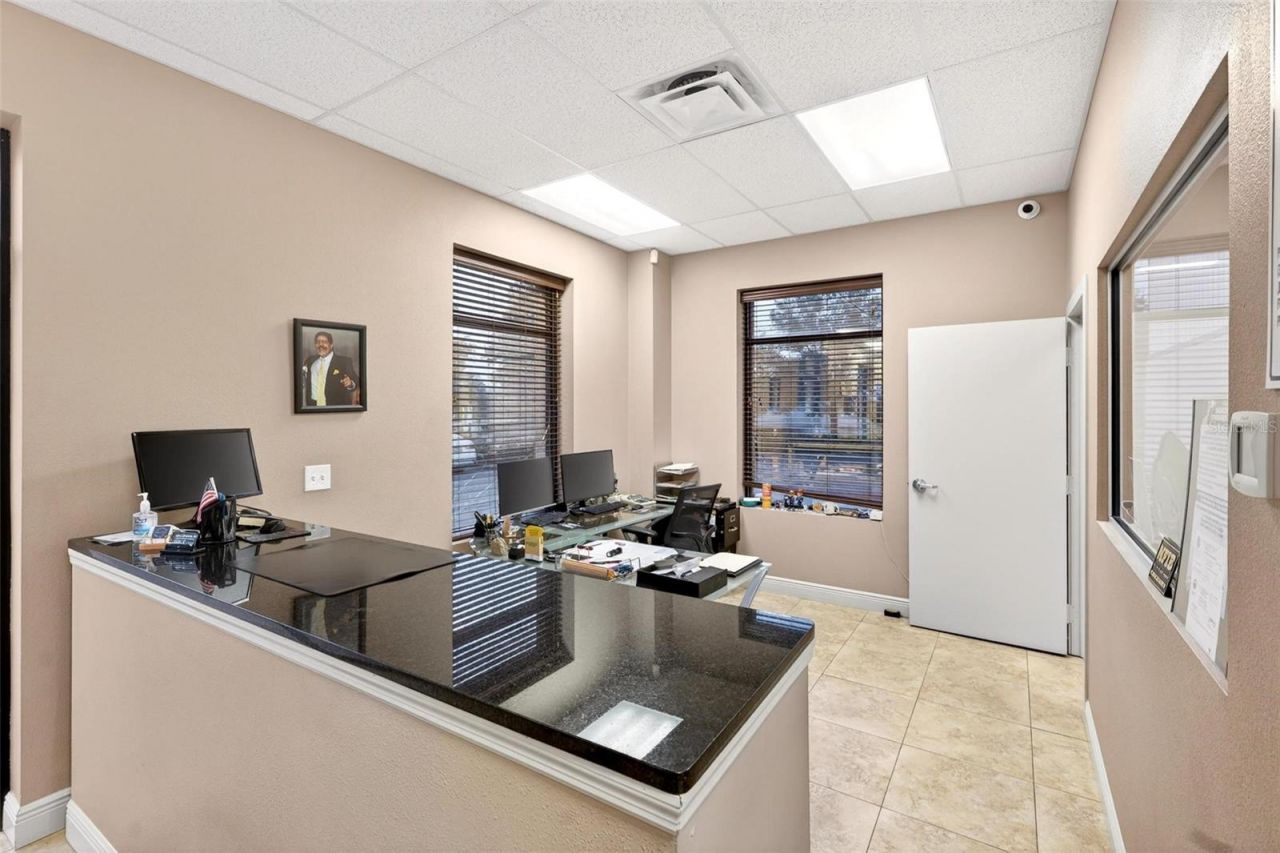 551 S Econ Circle, Oviedo, FL 32765 Photo