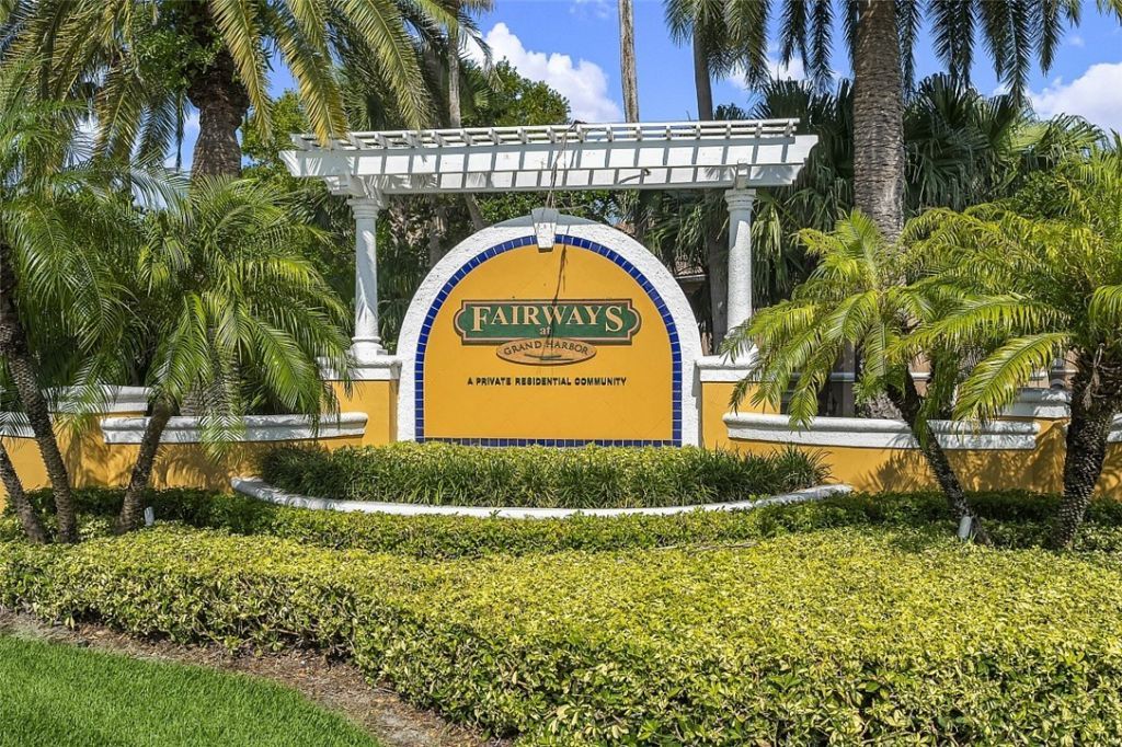 5095 Fairways Circle, Unit I304, Vero Beach, FL 32967 Photo
