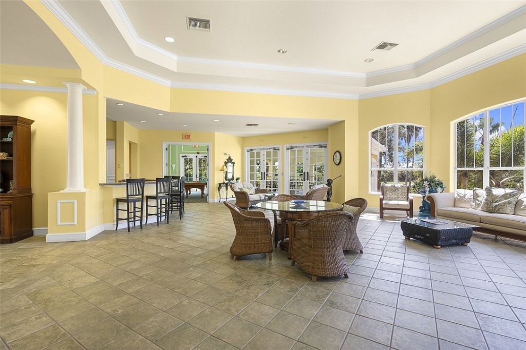 5095 Fairways Circle, Unit I304, Vero Beach, FL 32967 Photo