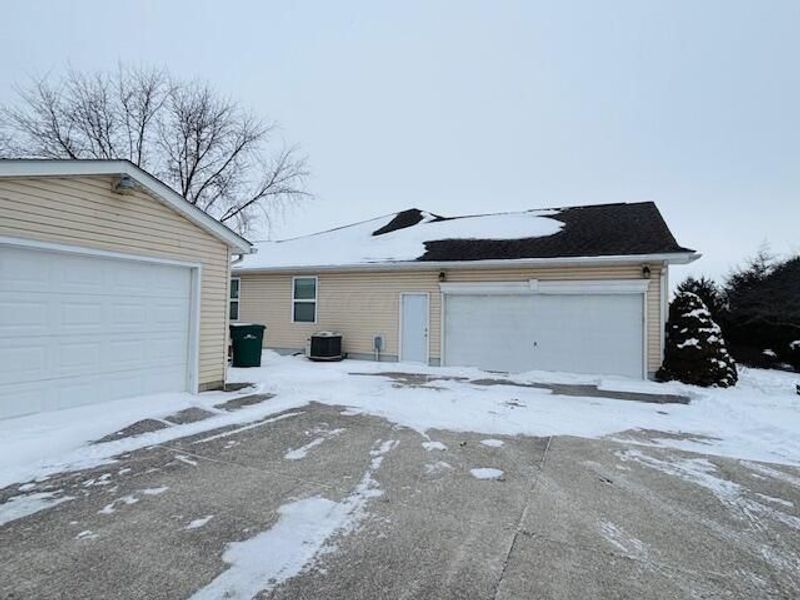 8144 National Road, Thornville, OH 43076 Photo 3