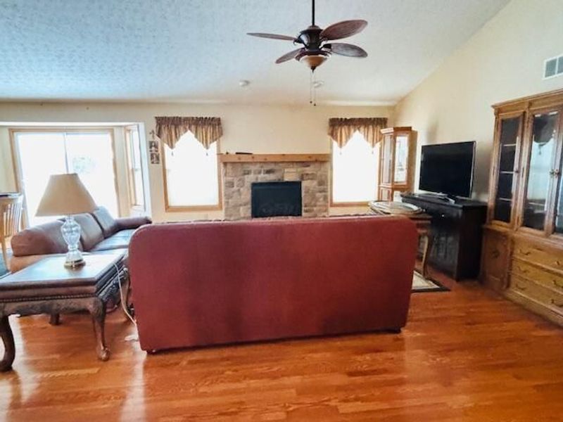 8144 National Road, Thornville, OH 43076 Photo 8