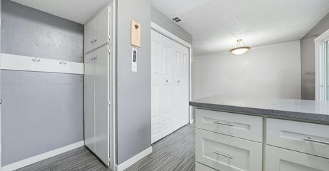 27 Omaha Ct, Sacramento, CA 95823 Photo