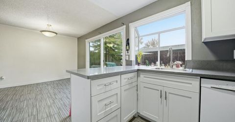 27 Omaha Ct, Sacramento, CA 95823 Photo