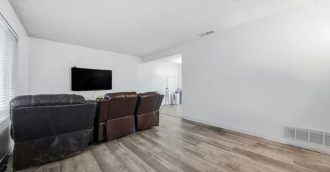 27 Omaha Ct, Sacramento, CA 95823 Photo