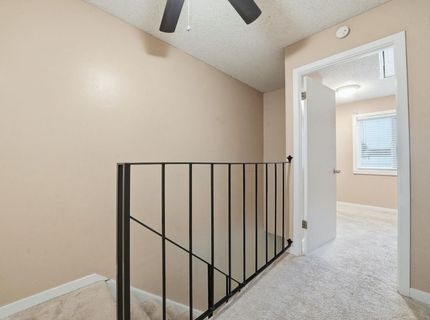 27 Omaha Ct, Sacramento, CA 95823 Photo