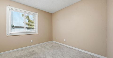 27 Omaha Ct, Sacramento, CA 95823 Photo
