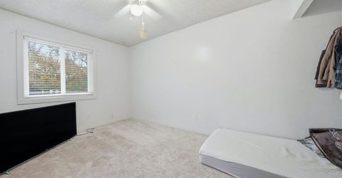 27 Omaha Ct, Sacramento, CA 95823 Photo
