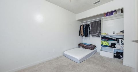 27 Omaha Ct, Sacramento, CA 95823 Photo