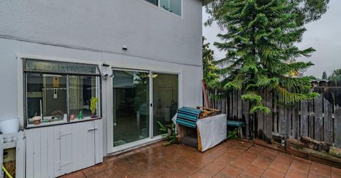 27 Omaha Ct, Sacramento, CA 95823 Photo