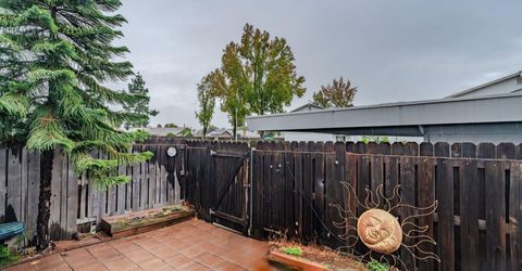 27 Omaha Ct, Sacramento, CA 95823 Photo