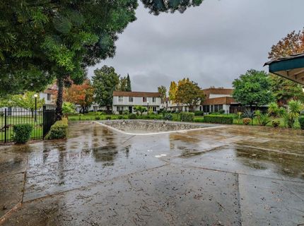 27 Omaha Ct, Sacramento, CA 95823 Photo