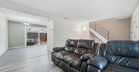 27 Omaha Ct, Sacramento, CA 95823 Photo