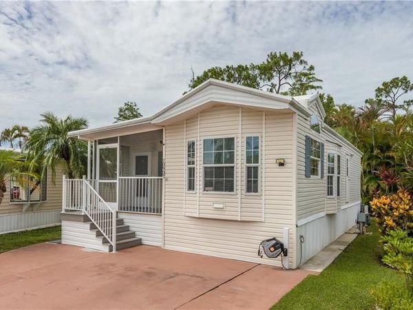 10937 Ground Dove CIR, ESTERO, FL 33928