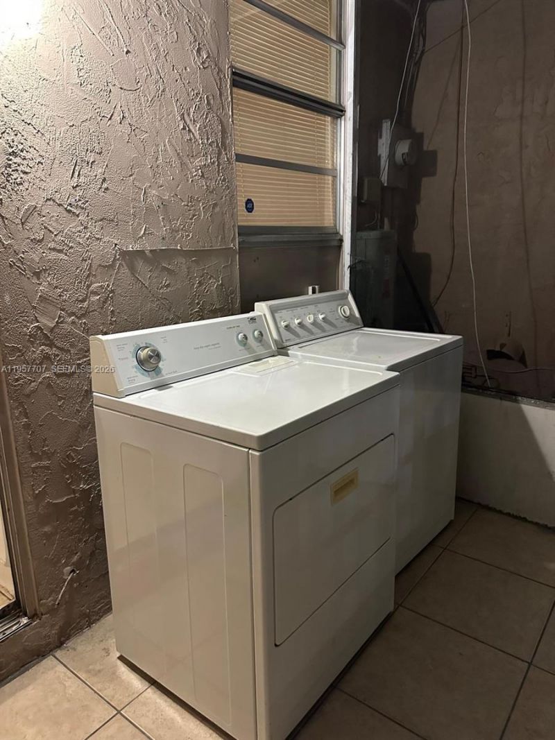 5959 SW 69, Unit 106, Miami, FL 33143 Photo