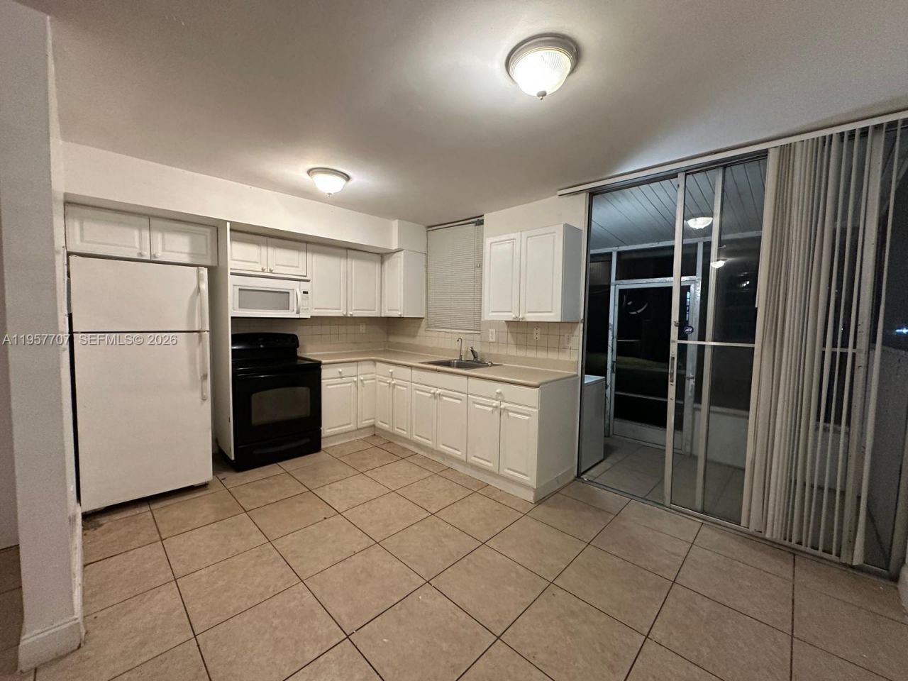 5959 SW 69, Unit 106, Miami, FL 33143 Photo