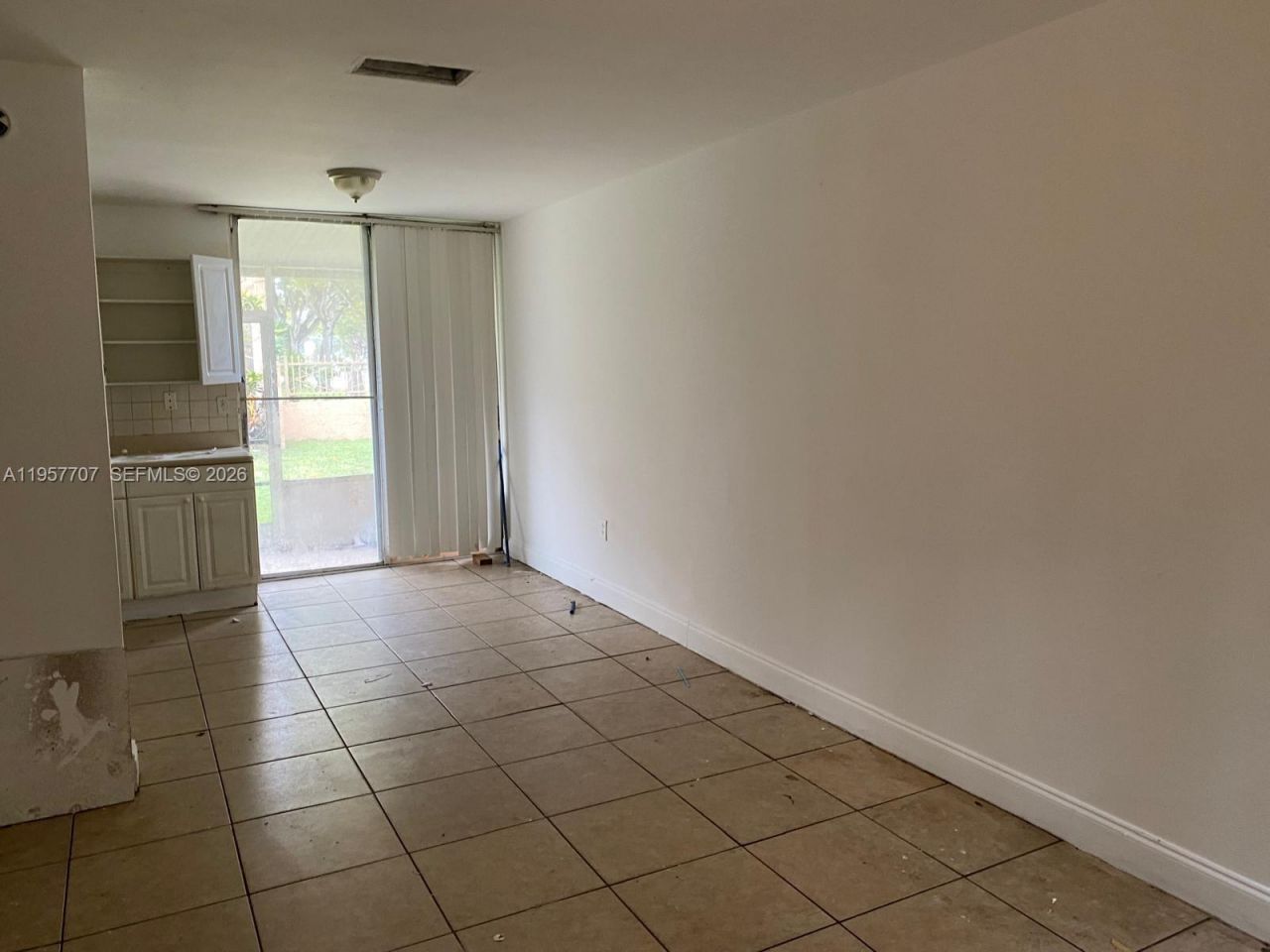 5959 SW 69, Unit 106, Miami, FL 33143 Photo