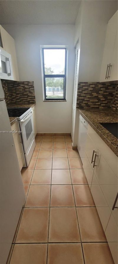 15650 SW 80th St , Unit F-208, Miami, FL 33193 Photo