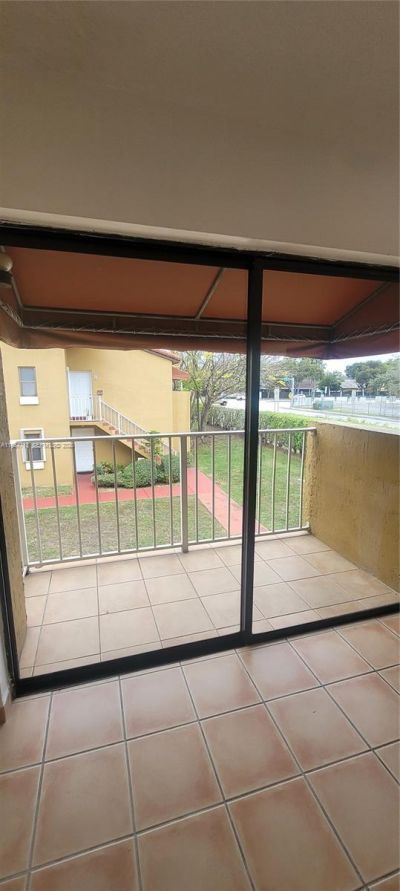 15650 SW 80th St , Unit F-208, Miami, FL 33193 Photo